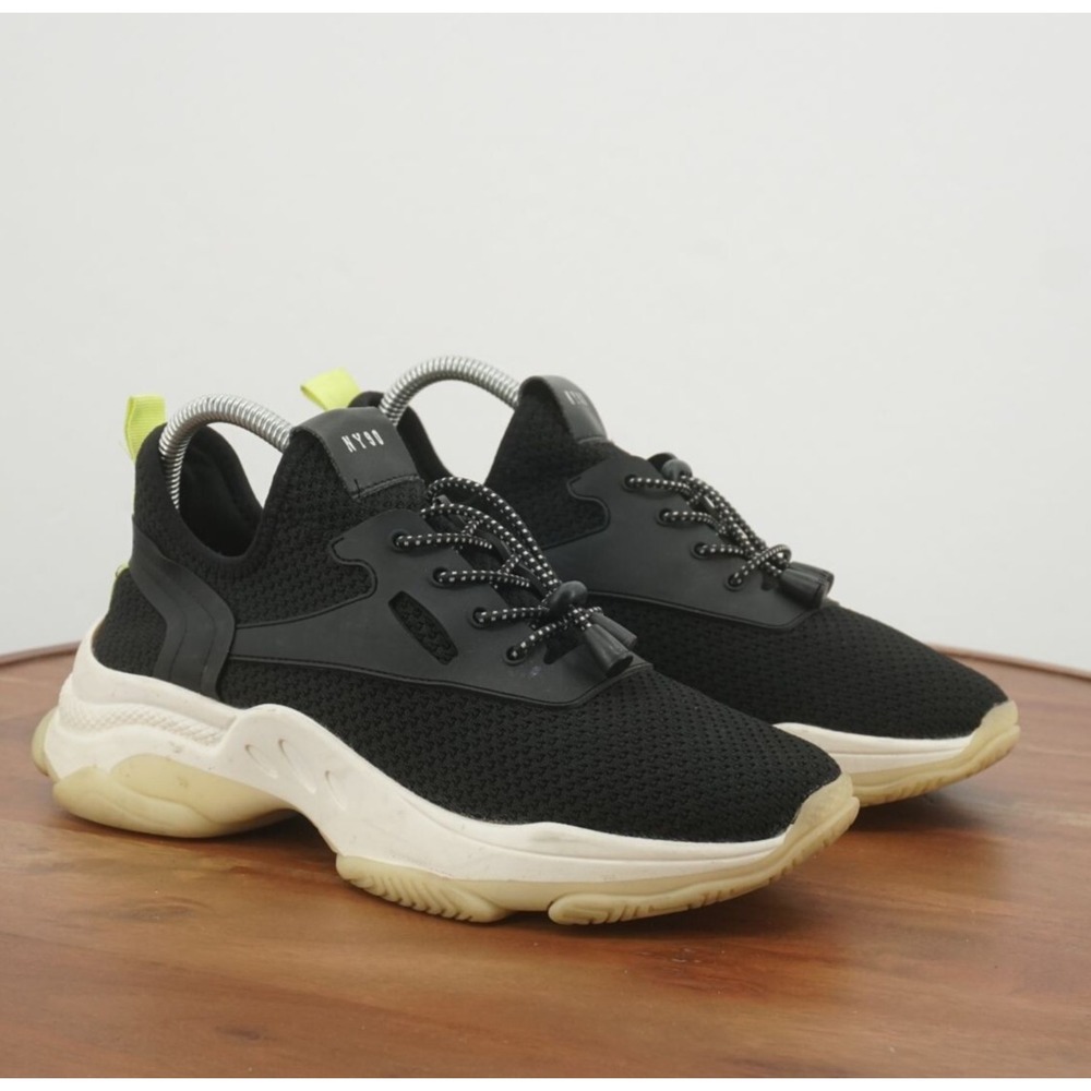 Steve Madden Black and Cream Sneakers
